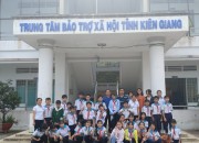 Hoạt động trải nghiệm “Xuân yêu thương” năm học 2019 – 2020 Hoạt động trải nghiệm “Xuân yêu thương” năm học 2019 – 2020
