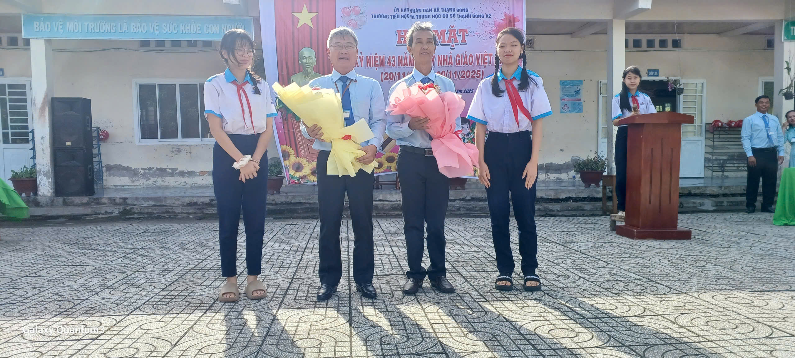 166286709437113244930